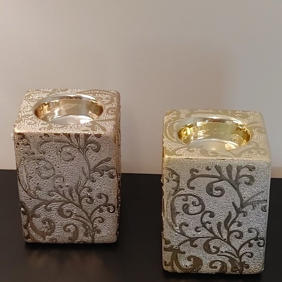 Set of 2 Porcelain Metallic Silver Tealight Candle Holders Christmas Decor - Picture 3 of 7